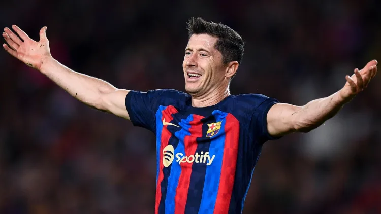 Lewandowski appelle Messi à rejoindre Barcelone