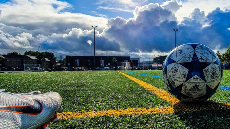 Que sont les dimensions officielles du terrain de football pour les jeunes ? – Authority Soccer