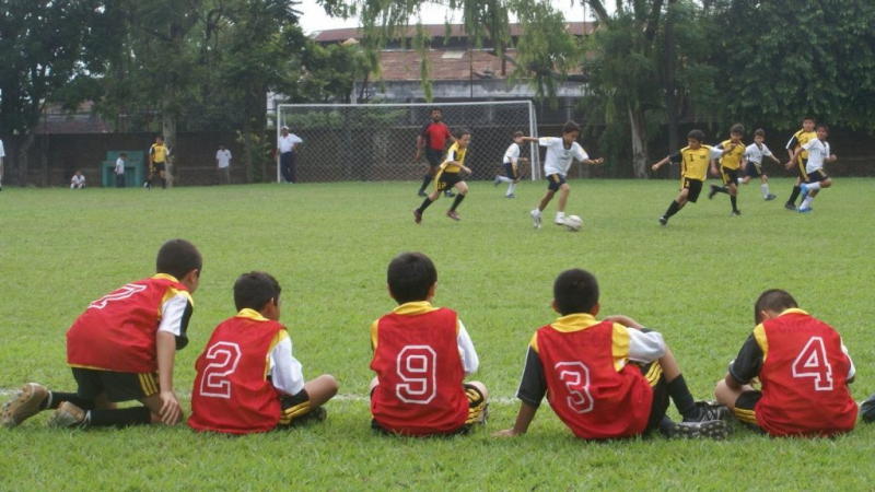 Qu'est-ce que le football récréatif Football ? Et pourquoi devriez-vous y jouer, vous et vos enfants ? – Authority Soccer
