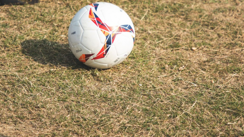 Pourquoi mouillent-ils les terrains de football ? – Authority Soccer
